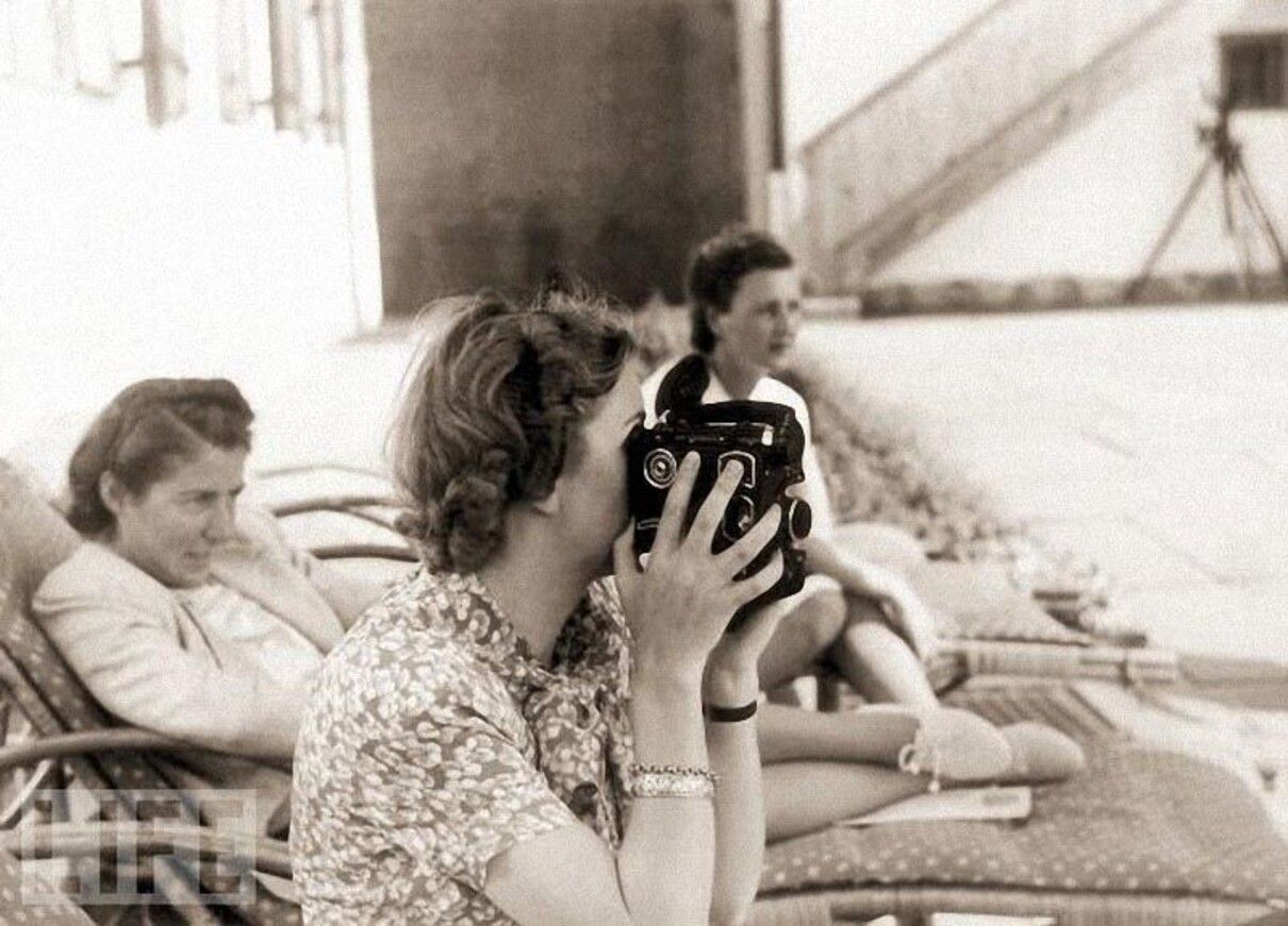 Редкие фотографии жены Адольфа Гитлера Евы Браун