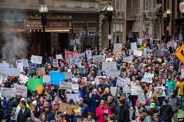 В США и странах Европы прошли протесты из-за политики Трампа (фото)