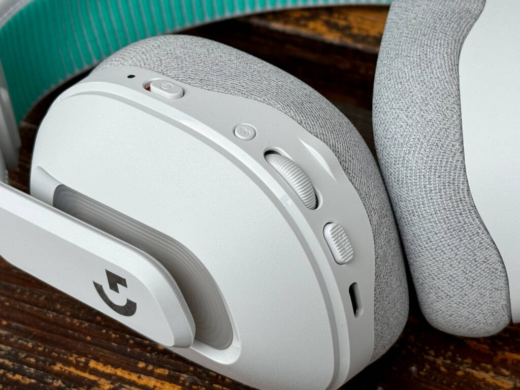 Logitech G522 headphones review: a powerful next-generation gaming tool