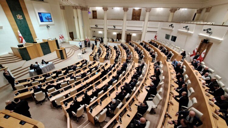 В Грузии лидера оппозиции арестовали за неявку во временную следственную комиссию парламента