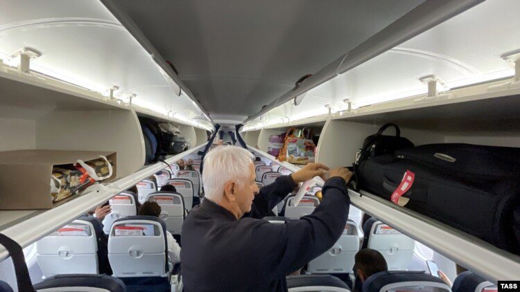 В Москве отменили более 60 авиарейсов из-за атак дронов В Москве отменили более 60 авиарейсов из-за атак дронов