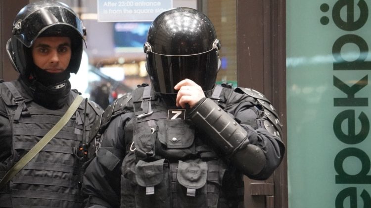 Baku: a total of eight RT employees detained at Sputnik Azerbaijan office