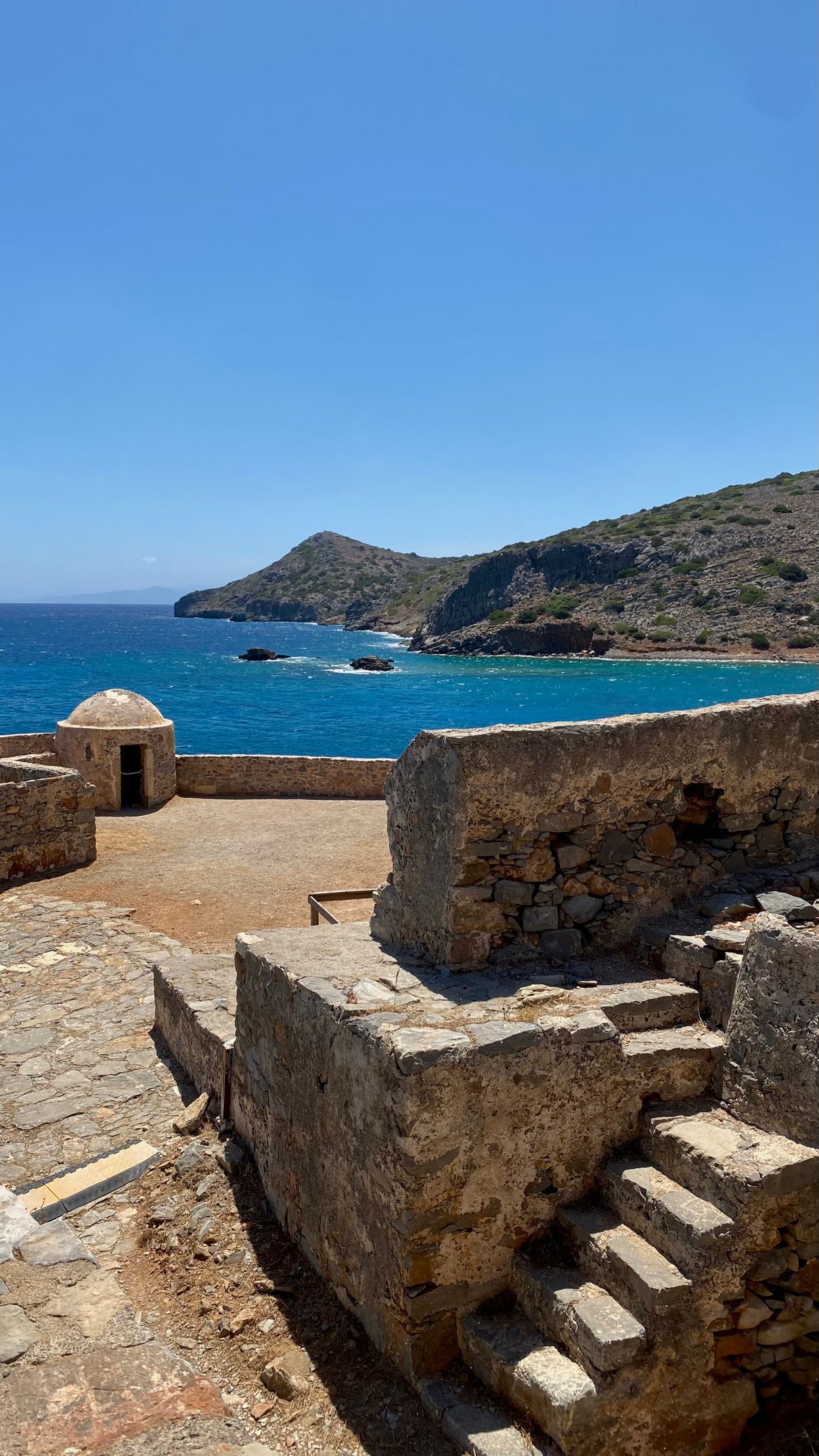 The mysterious history of the "island for lepers" : Spinalongoi excursion