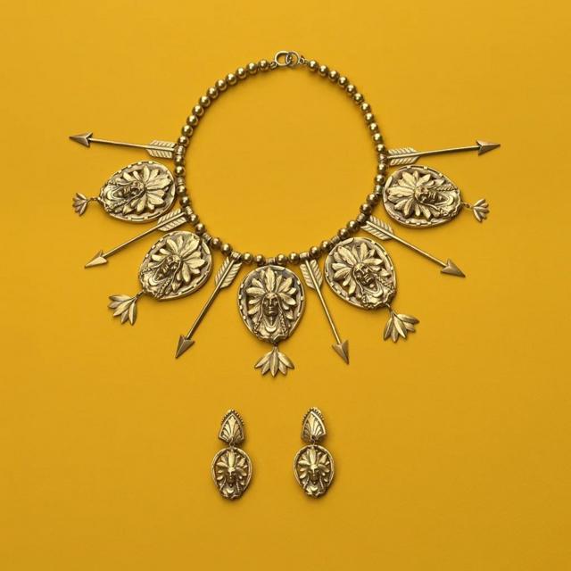 Icons in fakes: the mystery of jewellery that conquered Hollywood