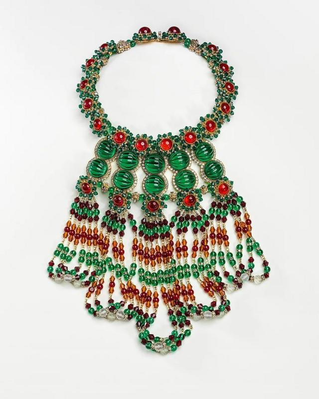 Icons in fakes: the mystery of jewellery that conquered Hollywood