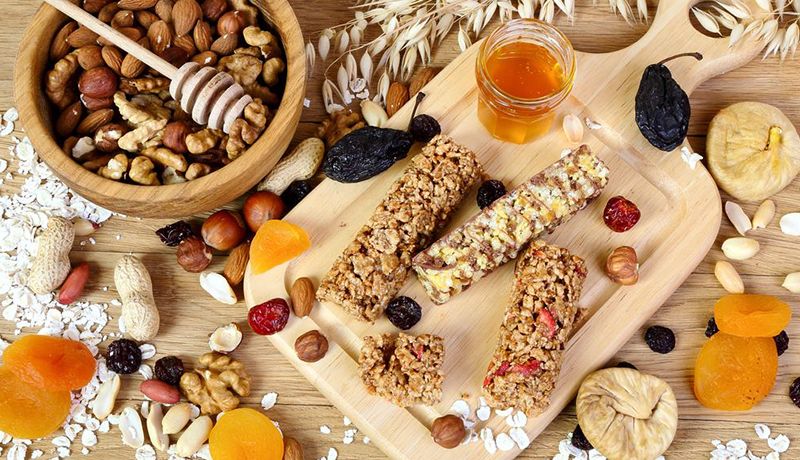 Какие продукты дать ребенку в школу: идеи для полезного перекуса