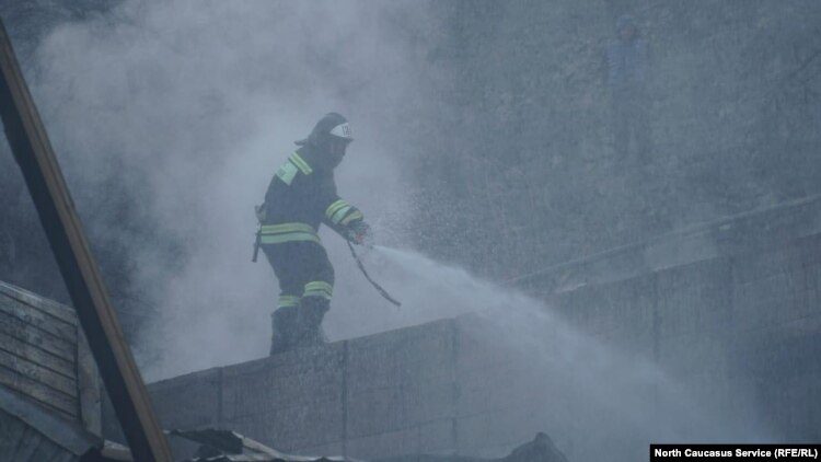 7d8f359a36e03a5c0a9e8c8f6339f931