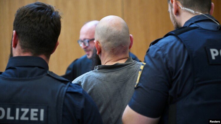 e4c6b64175198bc432d9760d1ad886cd