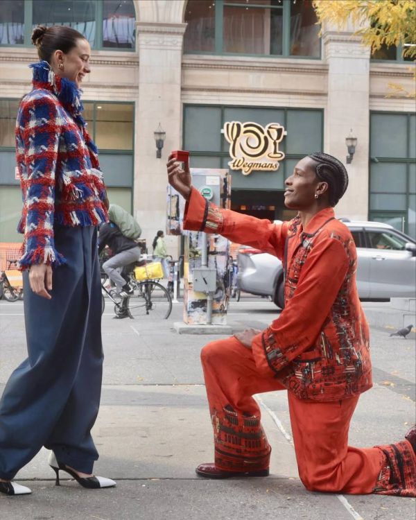 Отец детей Рианны, A$AP Rocky, сделал предложение другому