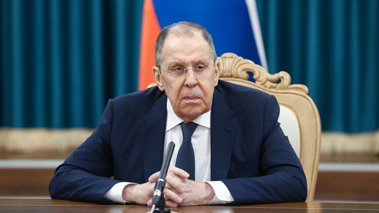 Лавров в первом после сообщений об опале интервью опроверг обстоятельства срыва саммита Путина и Трампа