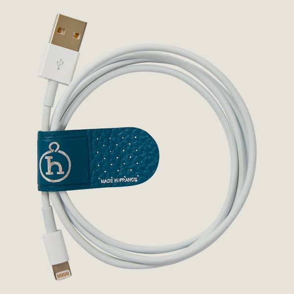 Hermès выпустил новые (не)жизненные аксессуары (фото)