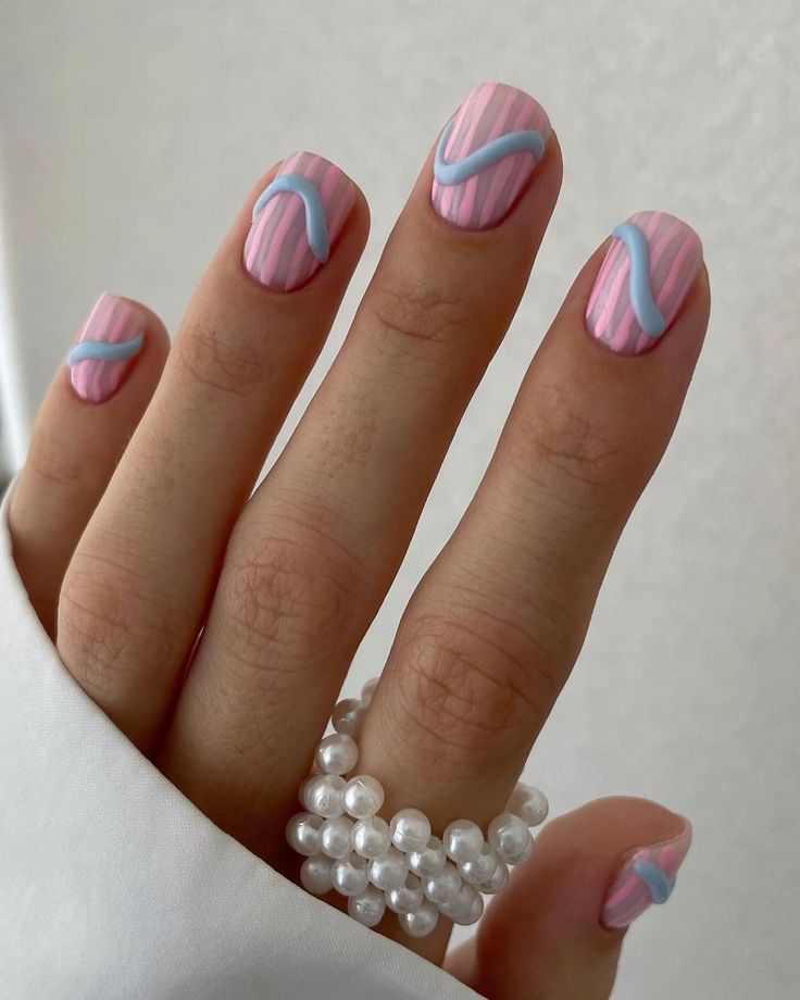 Manicure to attract good luck in the new year: interesting design options for 2026