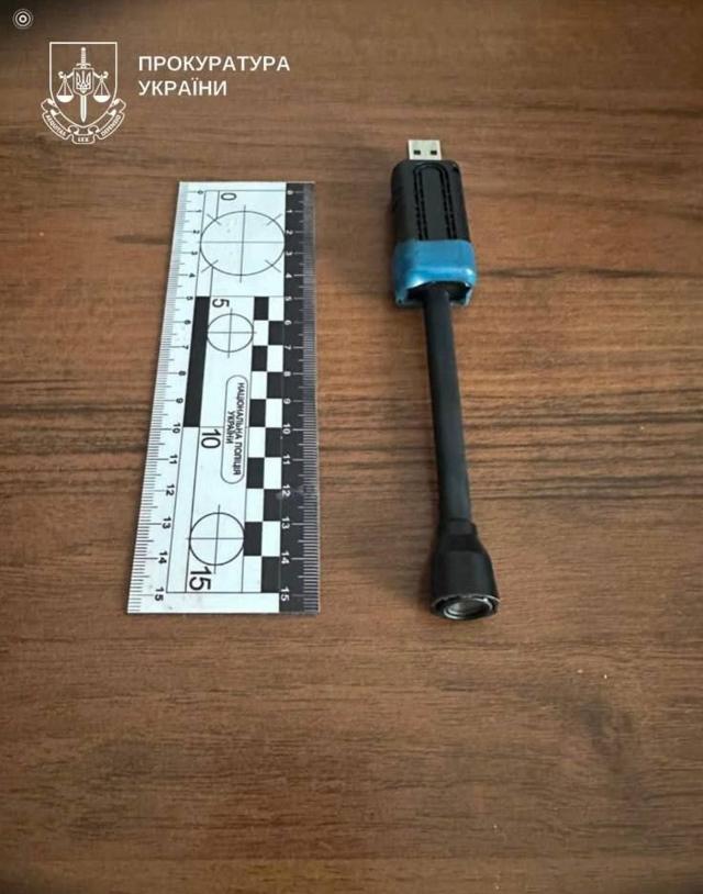 Дело против похотливого соседа под Тернополем. Девушка нашла в душе камеру, которая снимала пикантный контент Дело против похотливого соседа под Тернополем. Девушка нашла в душе камеру, которая снимала пикантный контент