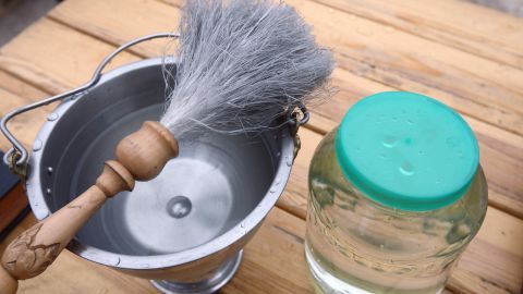 Целебные свойства воды, освященной на Крещенский сочельник 5 января