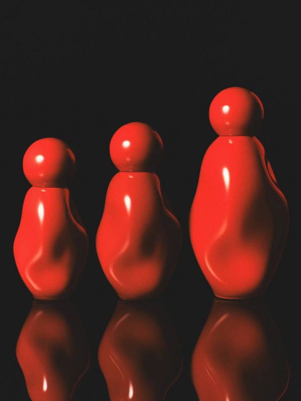 Кайли Дженнер выпустит новый аромат Cosmic Intense (фото)