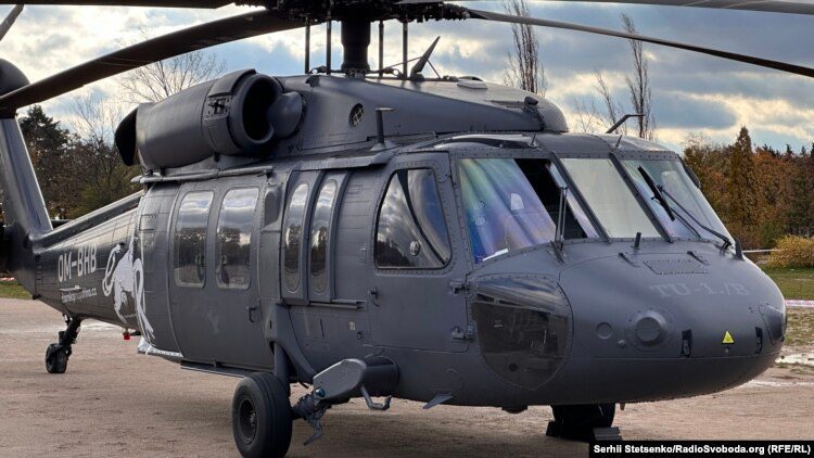 Чехи показали американский вертолет Black Hawk, который хотят подарить ВСУ (фото)