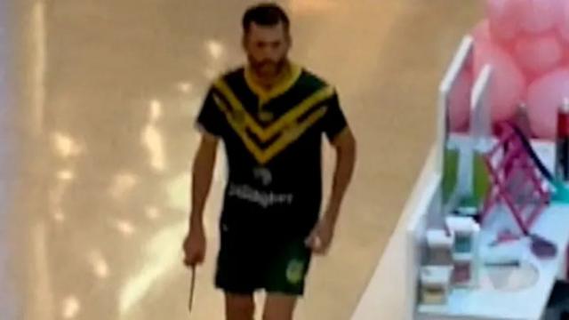 Нападающий в ТРЦ Сиднея намеренно выбирал женщин в качестве жертв. Почему?