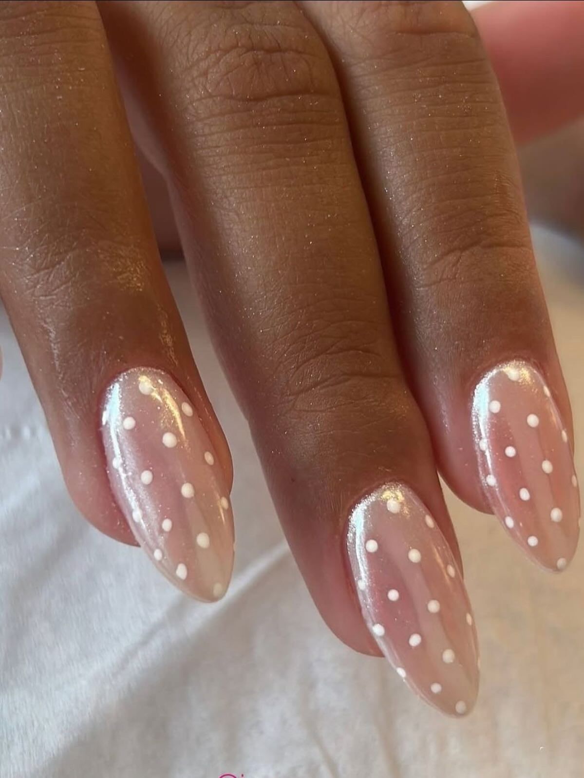 What manicure suits your zodiac sign: stylish and creative options